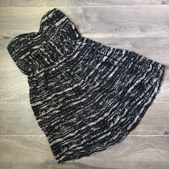 NWOT Strapless mini dress - Picture 1 of 4